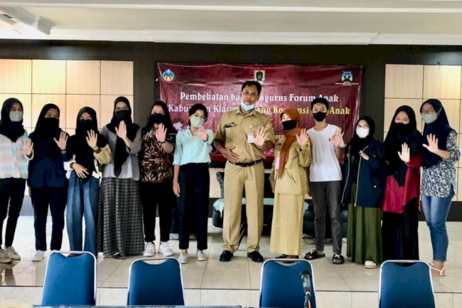DISSOSP3APPKB bersama DISDUKCAPIL adakan Pembekalan kepada Forum Anak Klaten untuk Naikkan Cakupan Kartu Identitas Anak