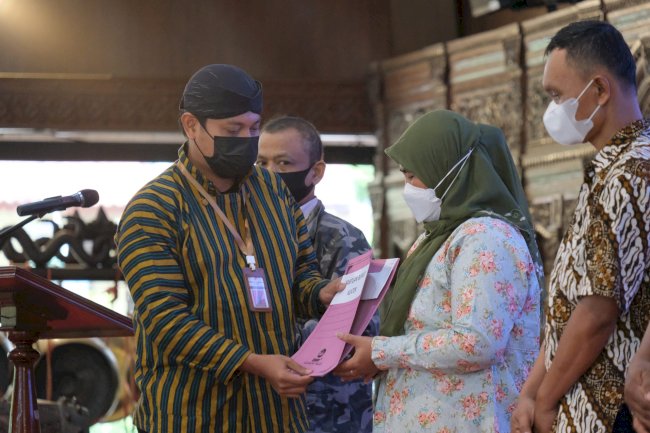 Puncak Peringatan Hari Kartini, Pemkab Klaten Berikan Bantuan Sosial Untuk 43 PMKS