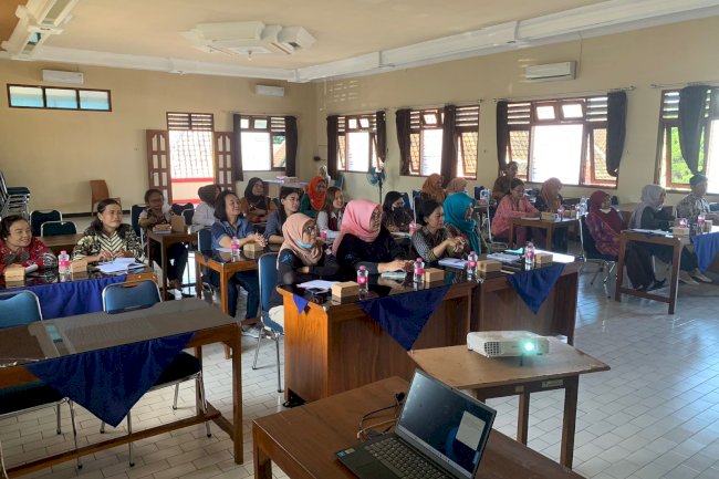 Pelatihan Manajemen Kasus Bagi Tenaga Layanan di Lembaga Women Crisis Center, Puspaga, PATBM dan Gugus Tugas Desa Layak Anak