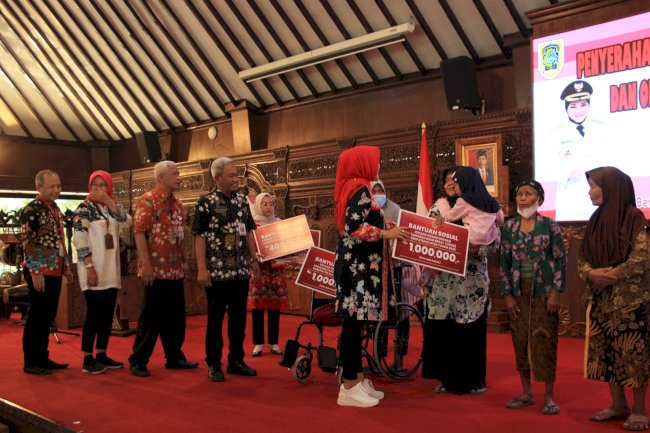 penyerahan Bantuan Sosial Lanjut Usia Terlantar (LUT) dan Orang Dengan Kedisabilitasan Berat (ODKB) tahun 2023