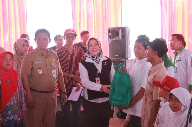 Penyerahan Bantuan Sosial yang tidak direncanakan dari DISSOSP3APPKB Kab. Klaten