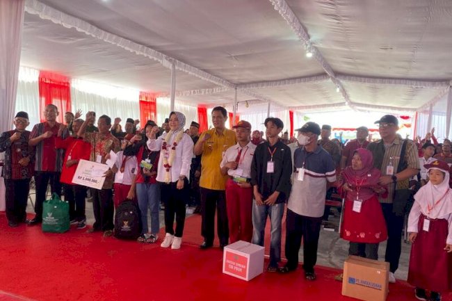 Penyerahan Bantuan Sosial yang tidak direncanakan  di Desa Gatak, Kecamatan Ngawen