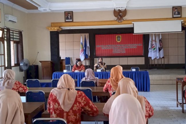 Kegiatan Pertemuan rutin Dharma Wanita Persatuan DISSOSP3APPKB