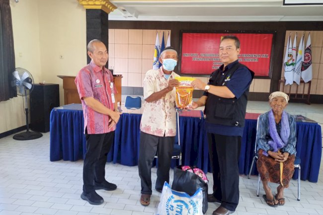 Penyaluran Bantuan Atensi Tahap 2 oleh Kementerian Sosial Republik Indonesia