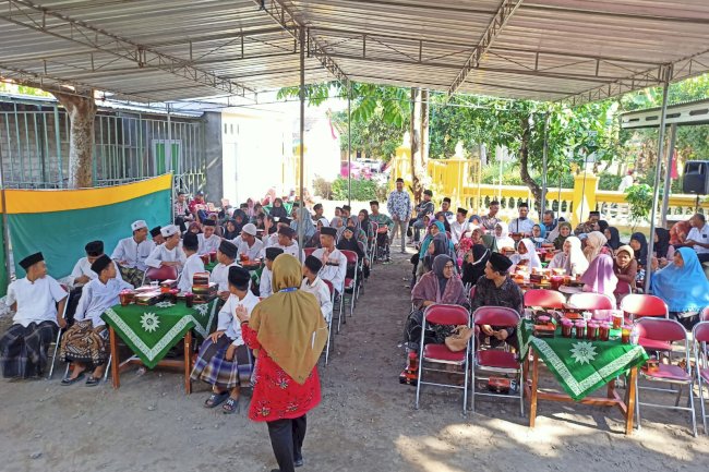Pemberian Bimbingan Sosial bagi Anak Rentan dan Keluarganya di Jatinom dan Karangnongko