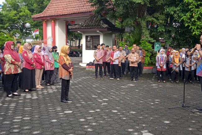 Kegiatan Apel Pagi Hari Kamis DISSOSP3APPKB