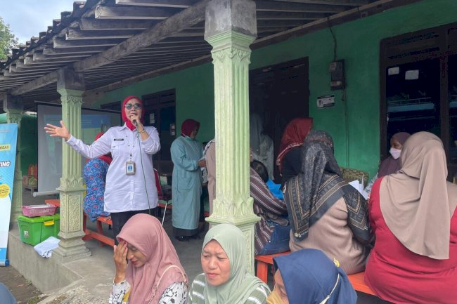 Pelayanan KB di Pasar Tradisional Surowono, Kemalang, Klaten