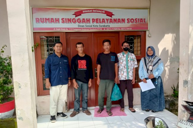 Tim "SIGAP" Rehabsos DISSOSP3APPKB Kabupaten Klaten Lakukan Penjemputan dan Reunifikasi PPKS Orang Terlantar