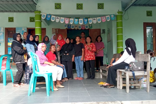 Pelayanan KB MKJP Kecamatan Karangnongko dalam Rangka Harganas ke-32 di Klinik Ajeng, Kemalang