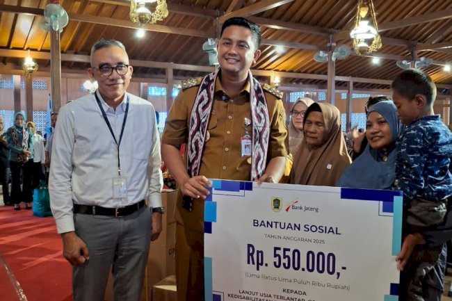Penyaluran Bantuan Sosial bagi Lanjut Usia Terlantar, Orang dengan Kedisabilitasan Berat, serta Anak di Luar Panti