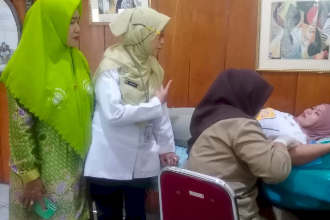Pelayanan KB dalam rangka Harlah ke-80 Muslimat NU