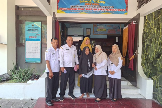 Kegiatan rujukan bagi lansia sebatang kara