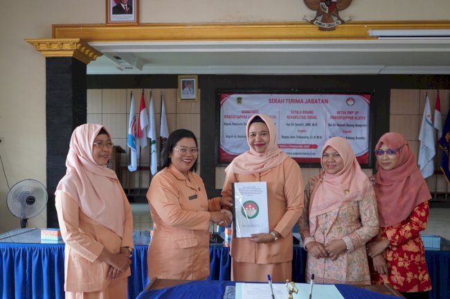 Serah Terima Jabatan Ketua  Dharma Wanita Persatuan UP DISSOSP3APPKB