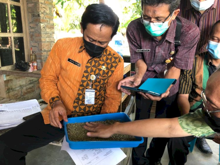 Monitoring Penyaluran BPNT di e-Warung Bahagia Bersama kecamatan Trucuk