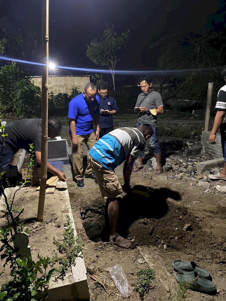 DISSOSP3APPKB Urus pemakaman jenazah bayi terlantar di Desa Buntalan, Klaten Tengah