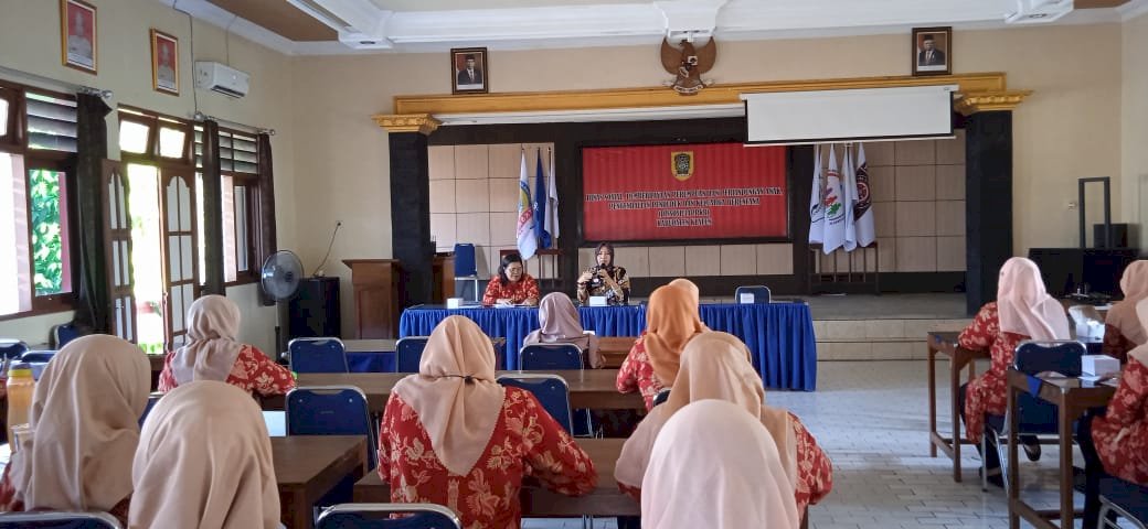 Kegiatan Pertemuan rutin Dharma Wanita Persatuan DISSOSP3APPKB