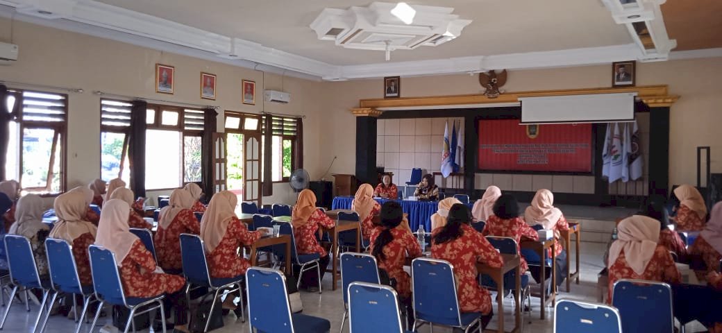 Kegiatan Pertemuan rutin Dharma Wanita Persatuan DISSOSP3APPKB