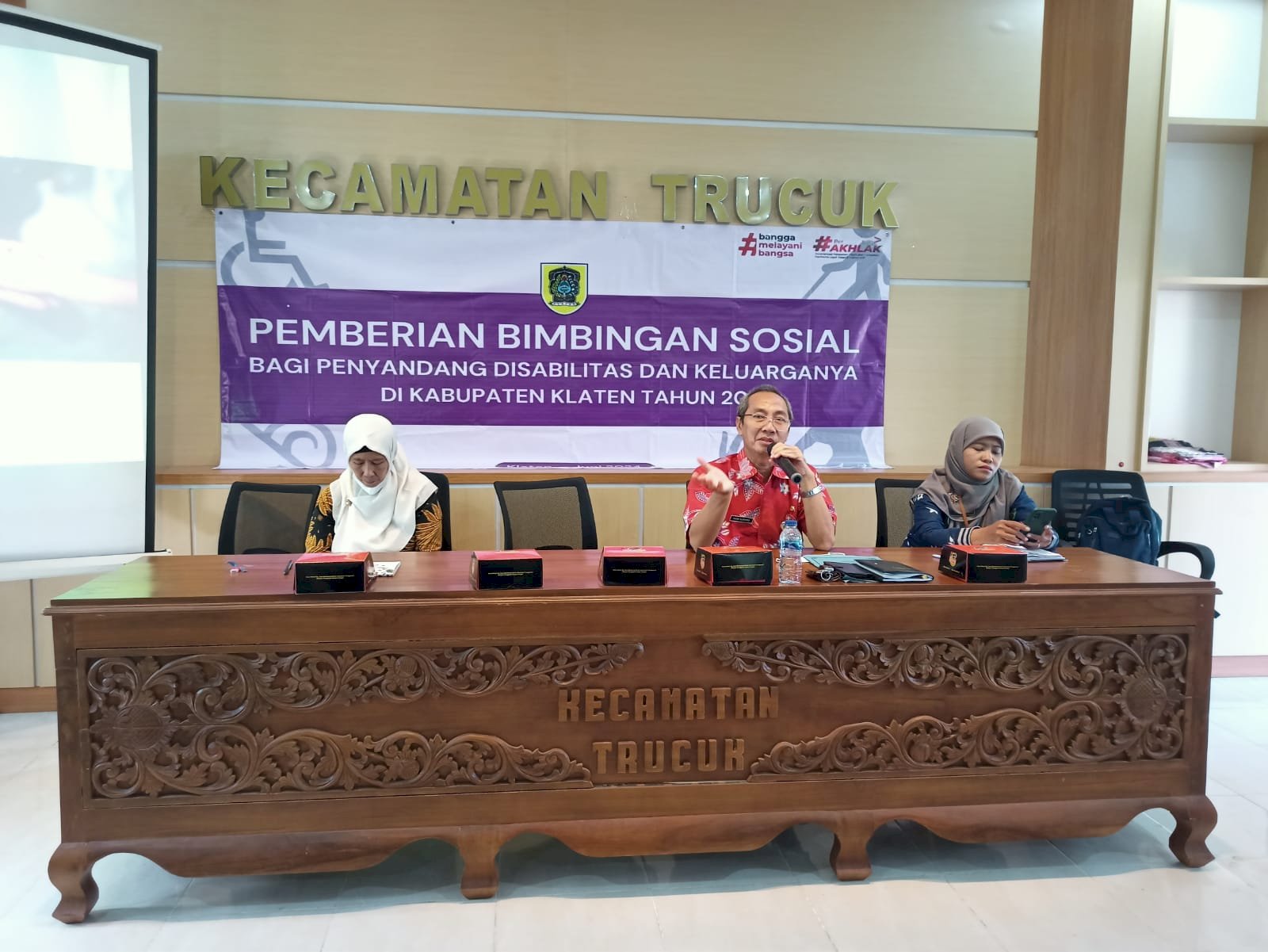 Pemberian Bimbingan Sosial kepada Penyandang Disabilitas dan Keluarganya Kecamatan Trucuk