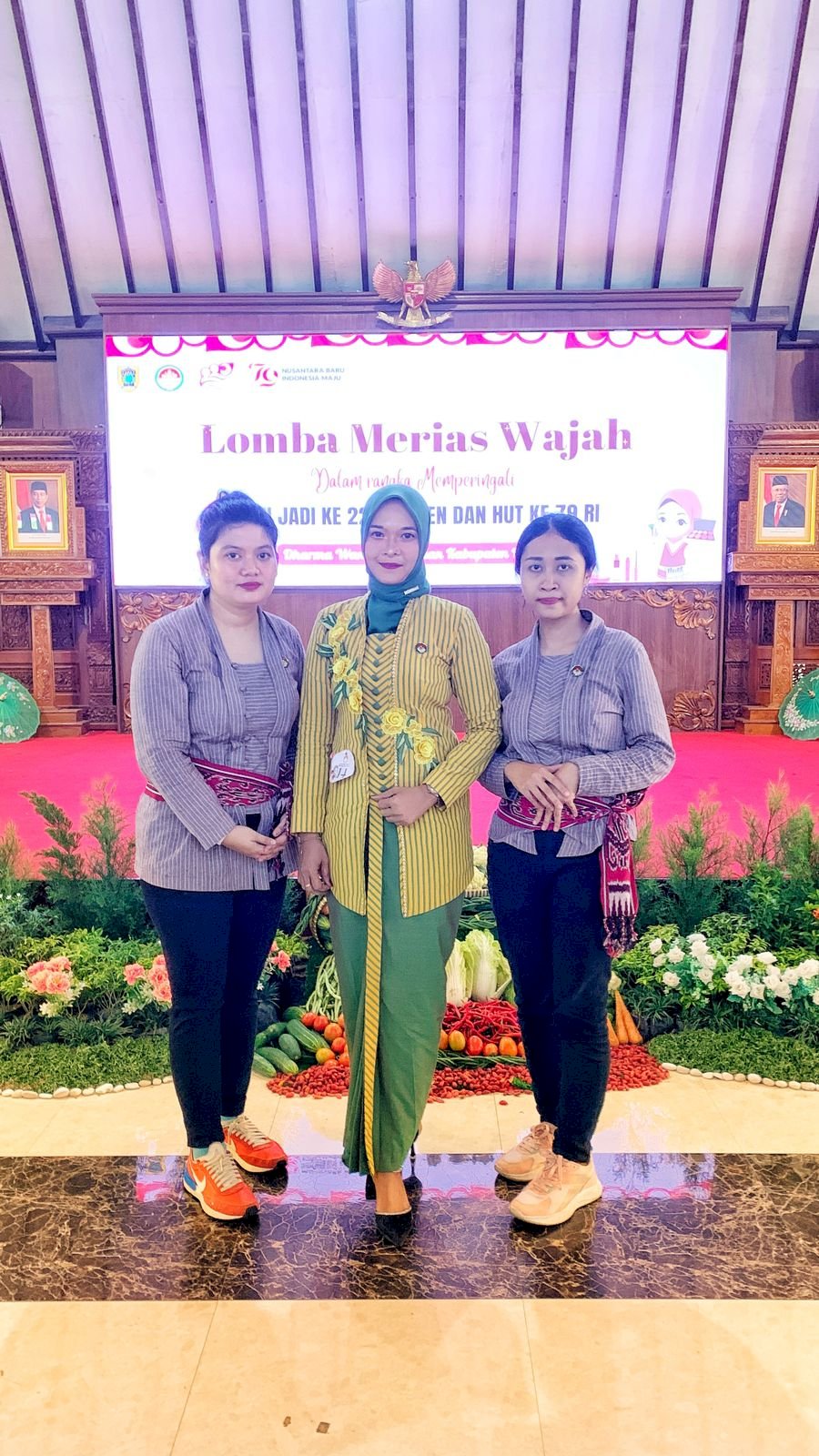 DISSOSP3APPKB mengikuti senam berkebaya lurik dan lomba rias wajah Dharma Wanita Persatuan