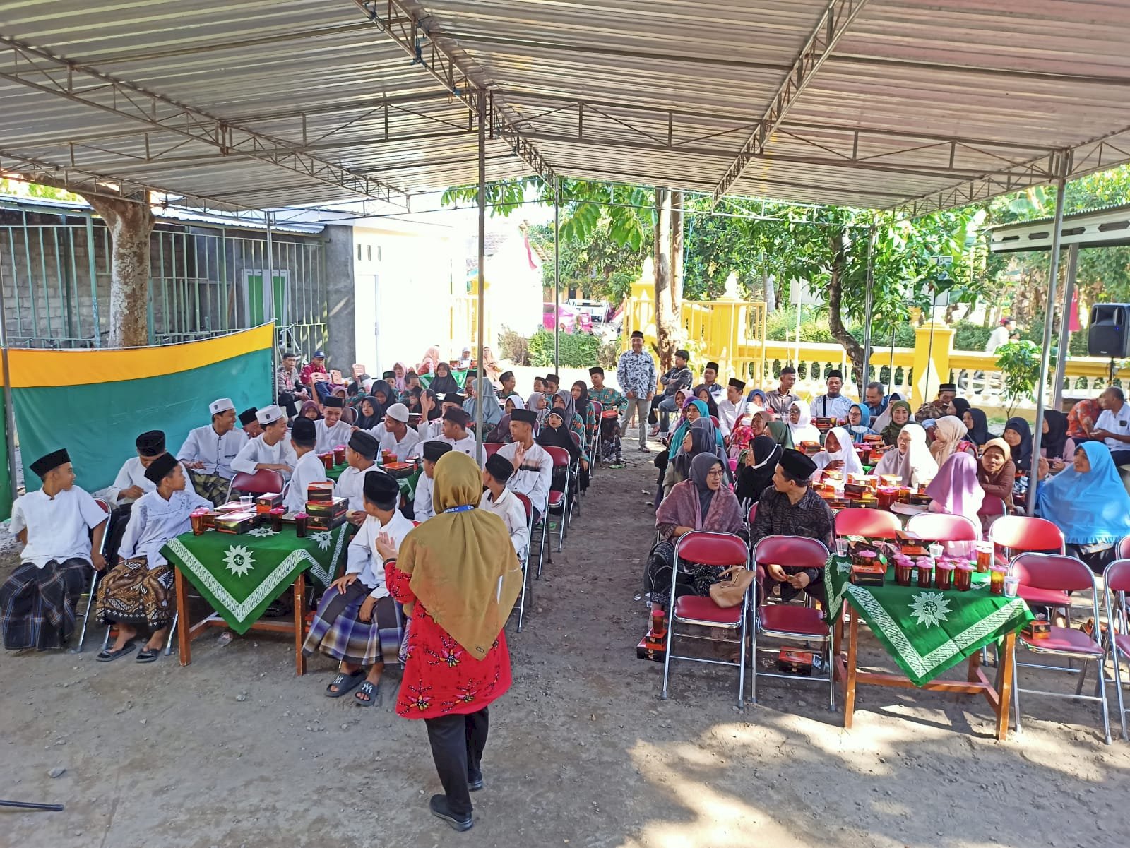 Pemberian Bimbingan Sosial bagi Anak Rentan dan Keluarganya di Jatinom dan Karangnongko