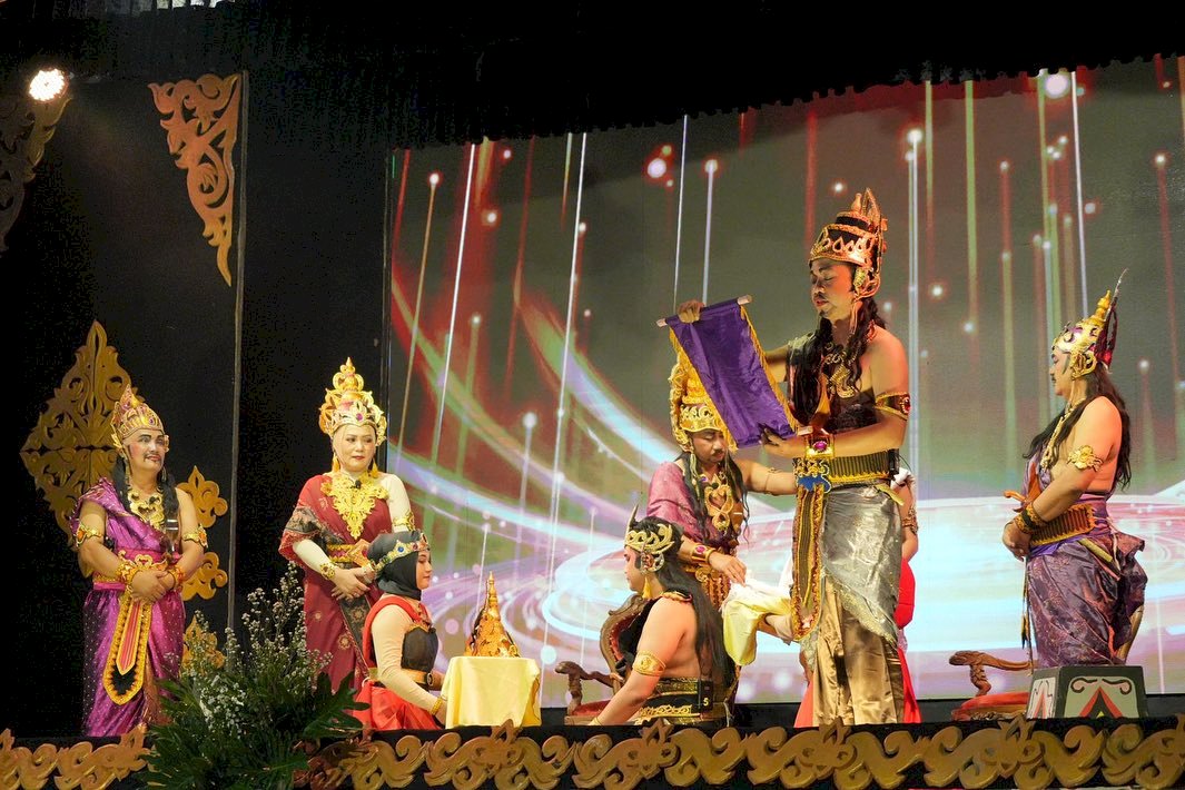 Nguri-Nguri Budaya, Pemkab Klaten Gelar Ketropak “Babad Hadeging Klaten” memoar 855 - 1804