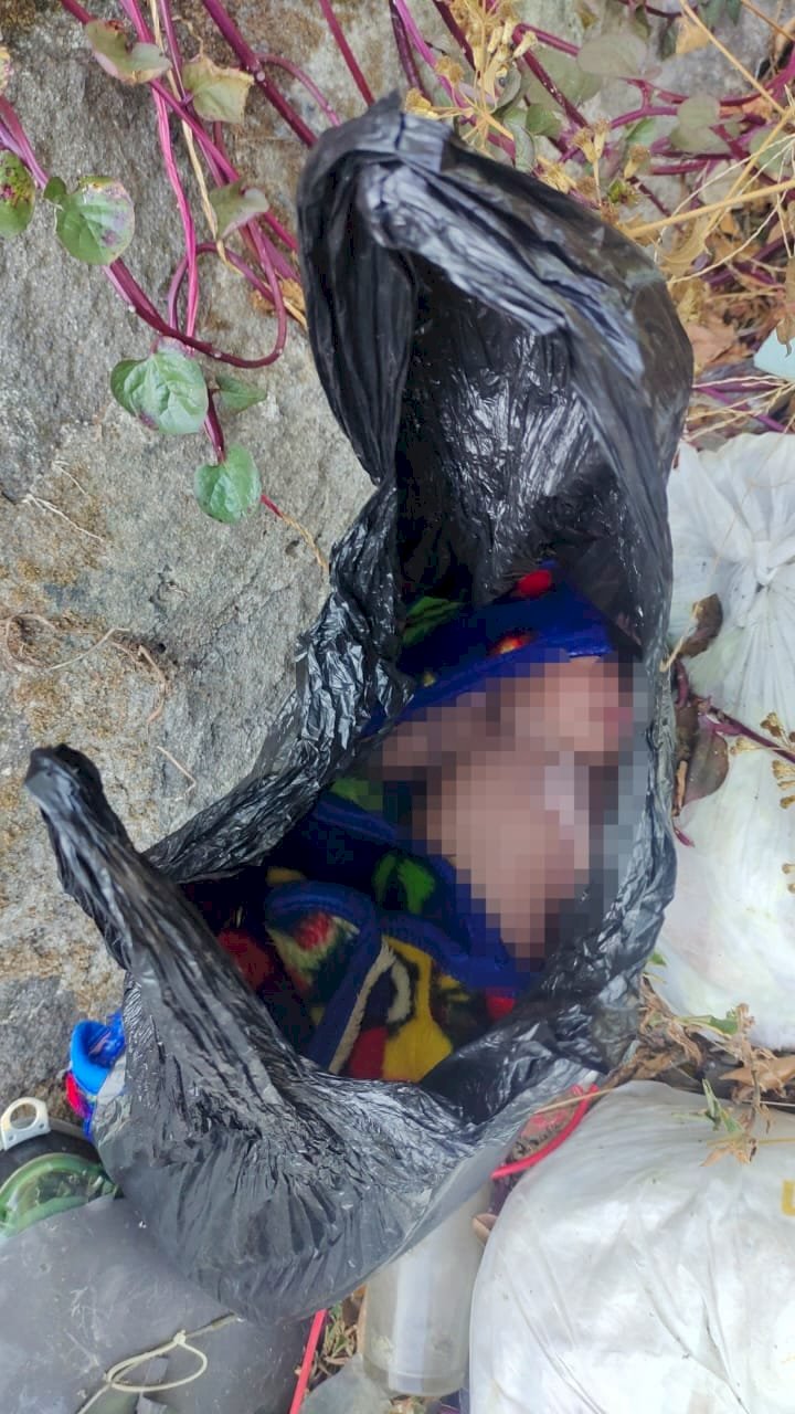 Penemuan anak bayi terlantar di pinggiran sungai Ds. Ngabeyan, Kec. Karanganom