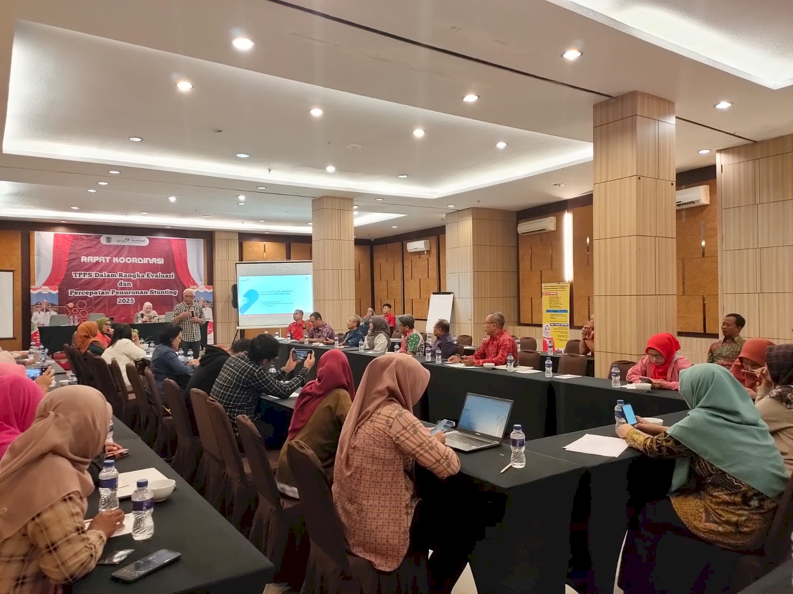 Rapat koordinasi "TPPS Dalam Rangka Evaluasi dan Percepatan Penurunan Stunting ". Tahun 2024