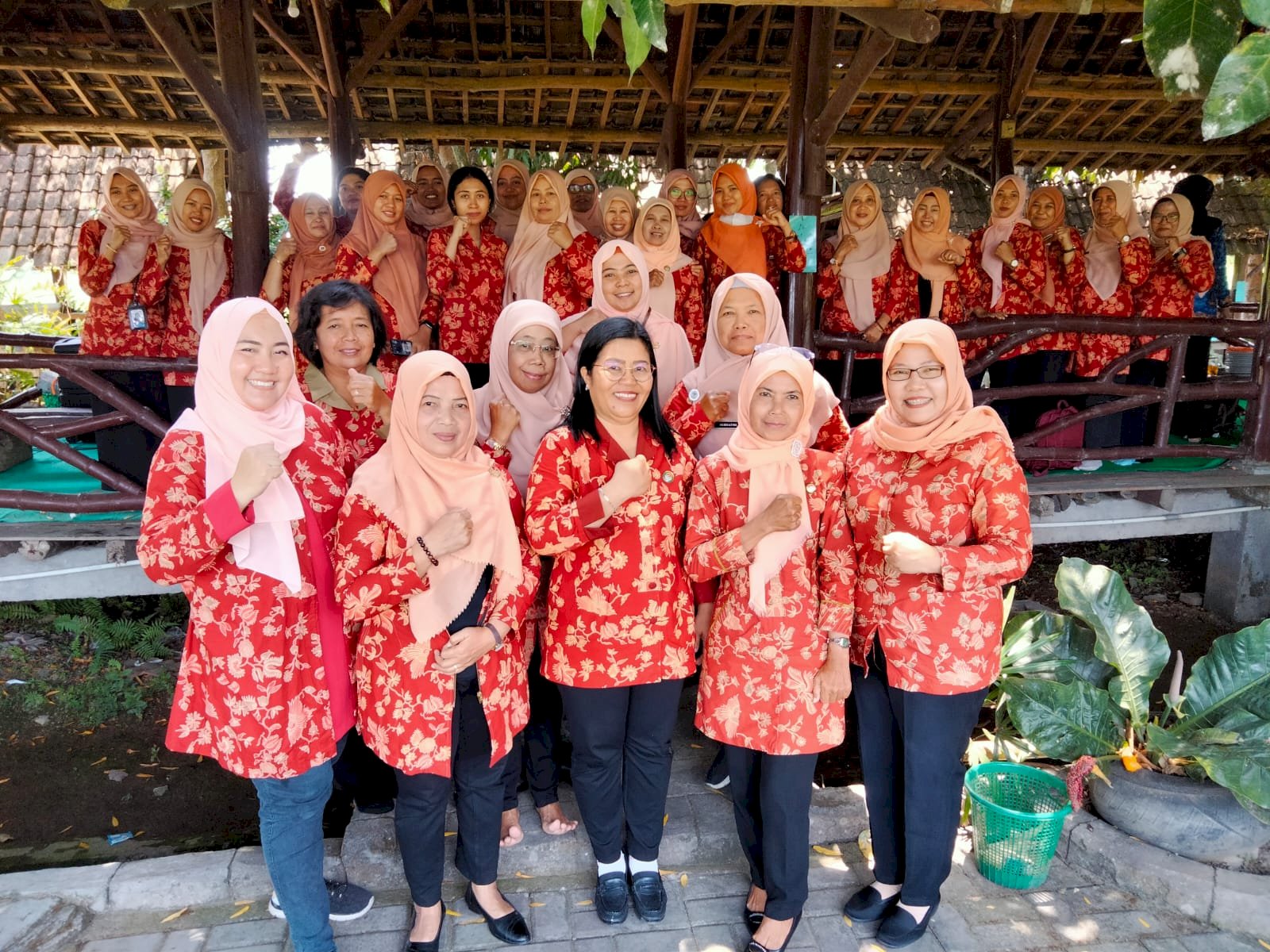 Kegiatan Pertemuan rutin Dharma Wanita Persatuan DISSOSP3APPKB