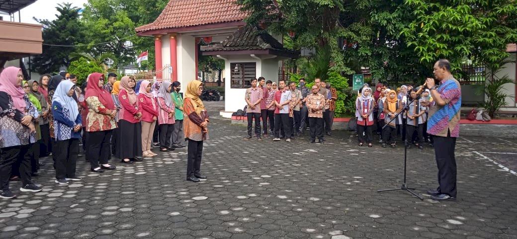 Kegiatan Apel Pagi Hari Kamis DISSOSP3APPKB