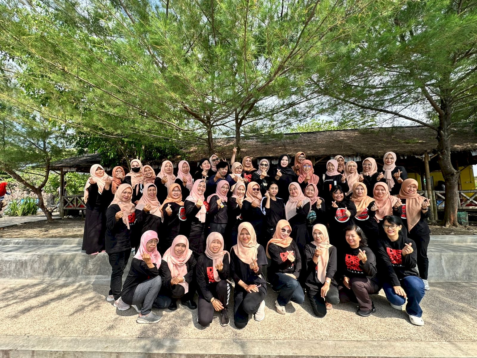Kegiatan Pertemuan rutin Dharma Wanita Persatuan DISSOSP3APPKB