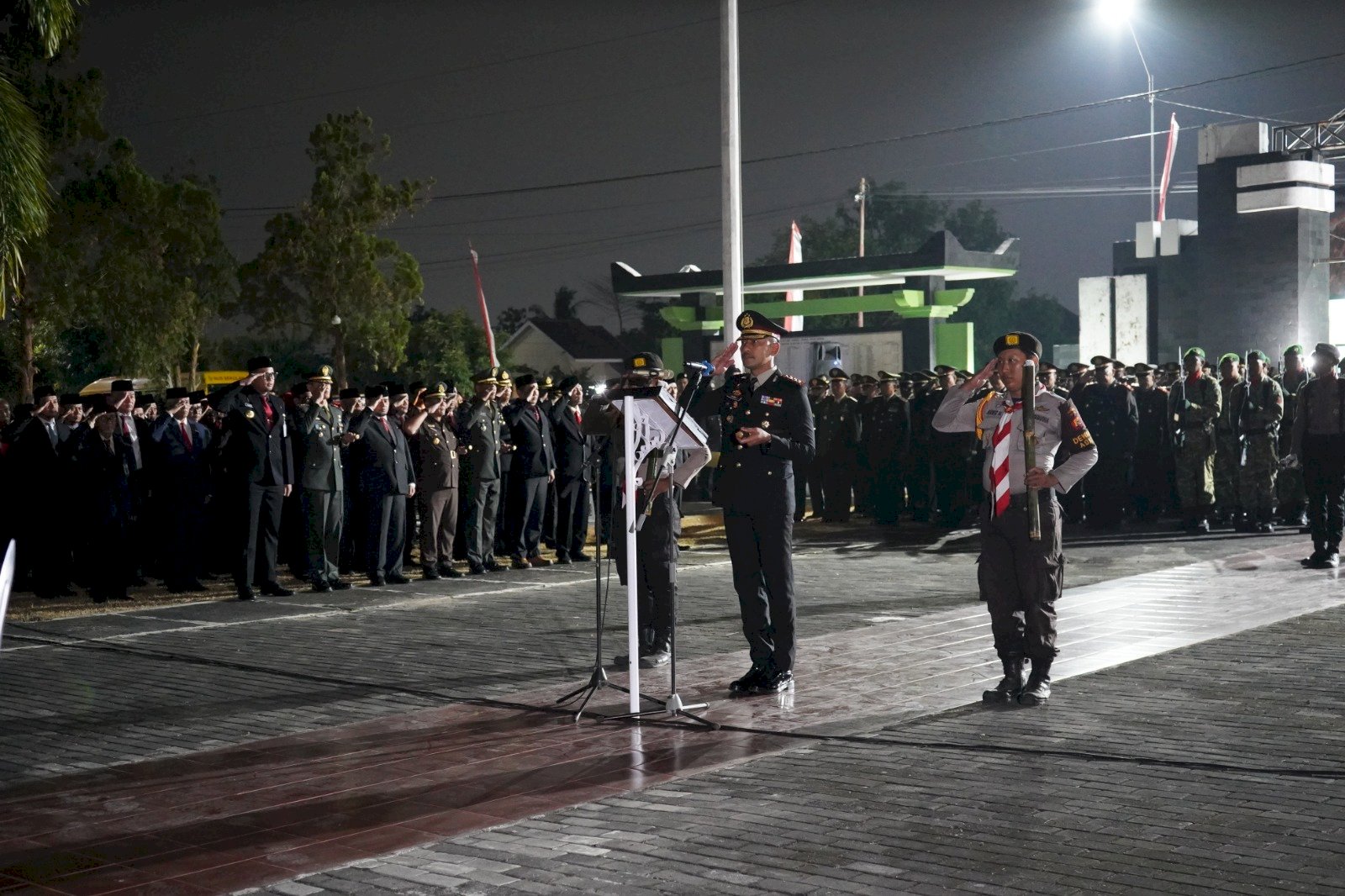 Upacara Apel Kehormatan dan Renungan Suci