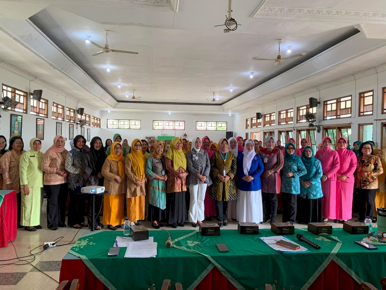 Penguatan Kepemimpinan Perempuan, Perkuat Peran Organisasi dalam Pembangunan